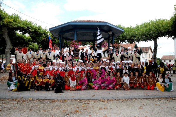 Festival de danse folklorique 2015 Morcenx